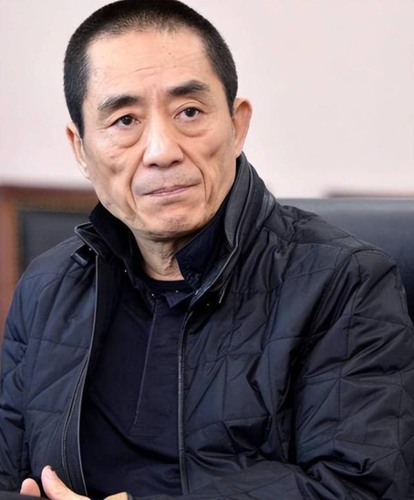 配资之家门户 张艺谋：两个弟弟都是残疾人，他超生是为了完成母亲的心愿